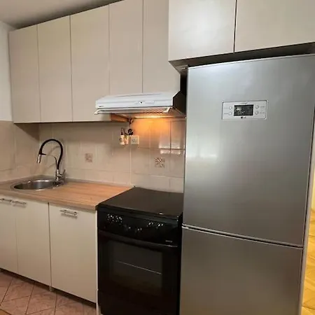 Dami Wellness Apartman Centar *